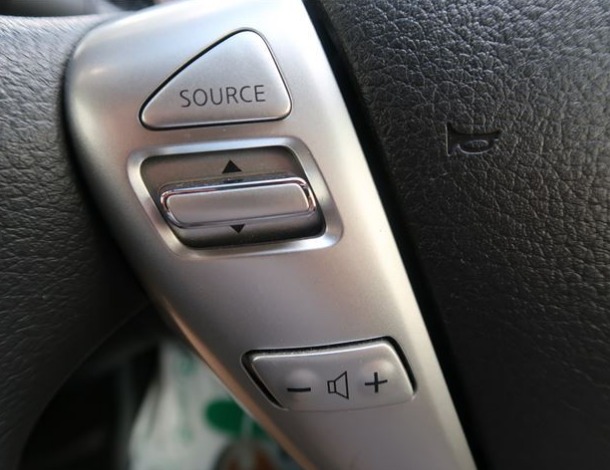 2015 NISSAN NOTE